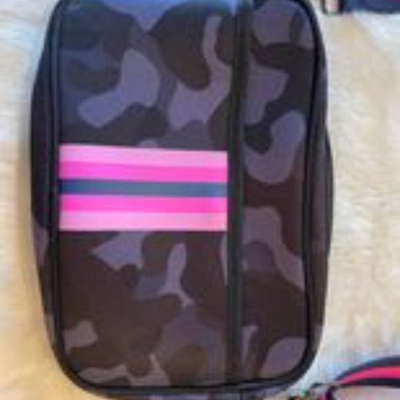 Neoprene Crossbody 2.0 with strap/ Dark Camo - Picture 2 of 4